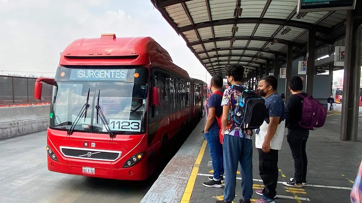 METROBUS-INFRACCIONES-MAL SERVICIO-alejandro aguilar (2)